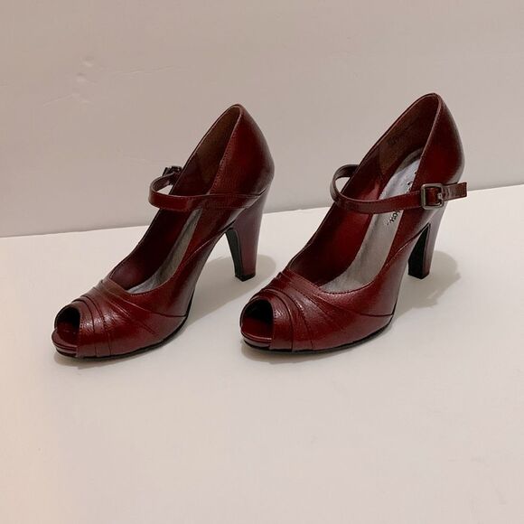 Miss Bison Kalie Red Peep Toe Heels Pleated With Box - Picture 1 of 11